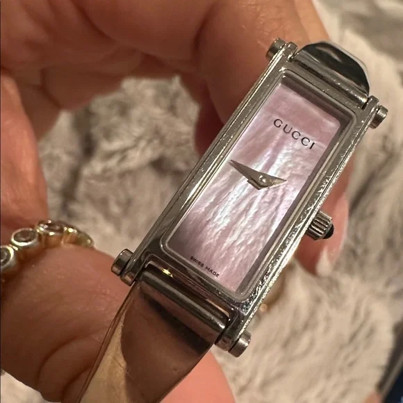🎀Gucci watch pink🩷gucci watch silver gucci watch slim vintage bracelet watch - Picture 16 of 16